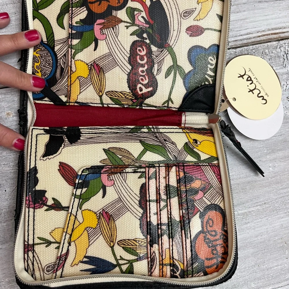 Sakroots Multicolor Floral Wallet/E reader case
